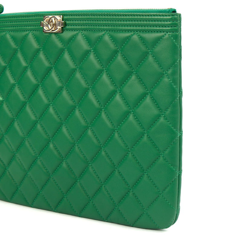 Picture of Chanel Clutch Boy Clutch in Green, Lambskin Leather