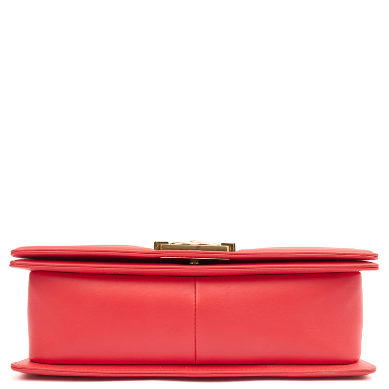 Picture of Chanel Shoulder Bag Boy - Medium in Pink, Calfskin Leather