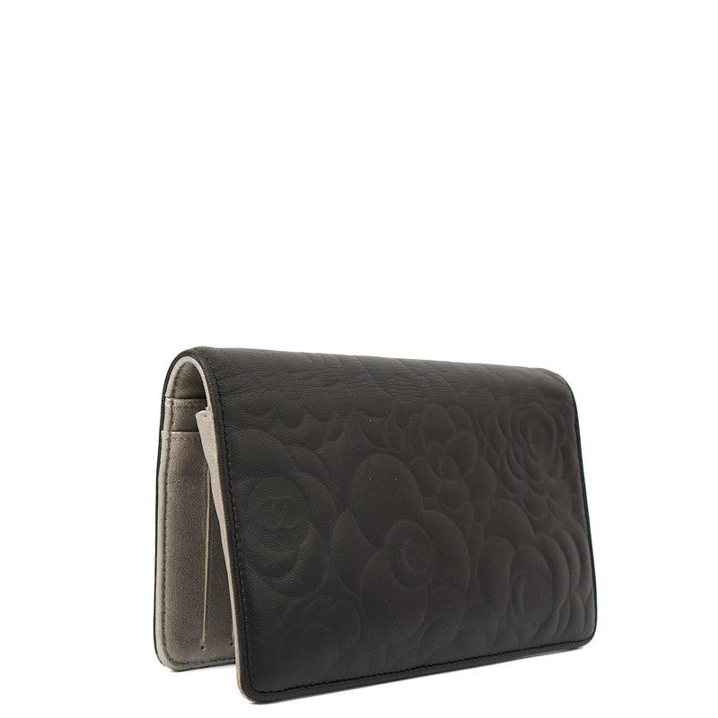 Picture of Chanel Wallet Camellia - Wallet in Black, Lambskin Leather