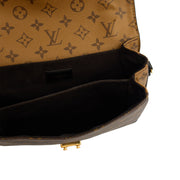 Picture of Louis Vuitton Cross Body Pochette Metis in Reverse Monogram, Canvas