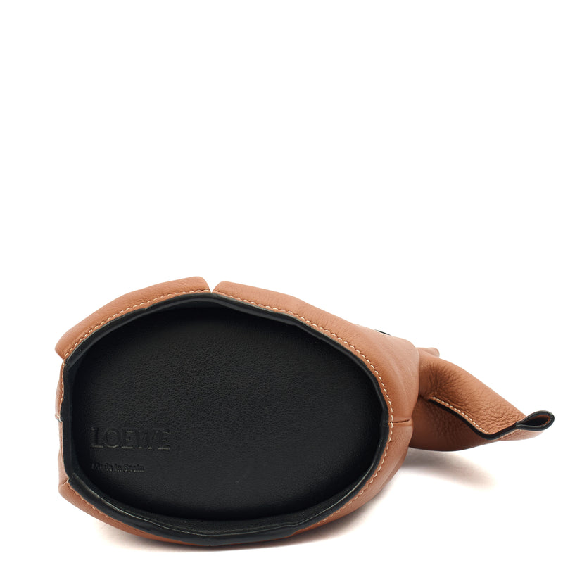 Picture of Loewe Cross Body Elephant Crossbody - Mini in Brown, invalid