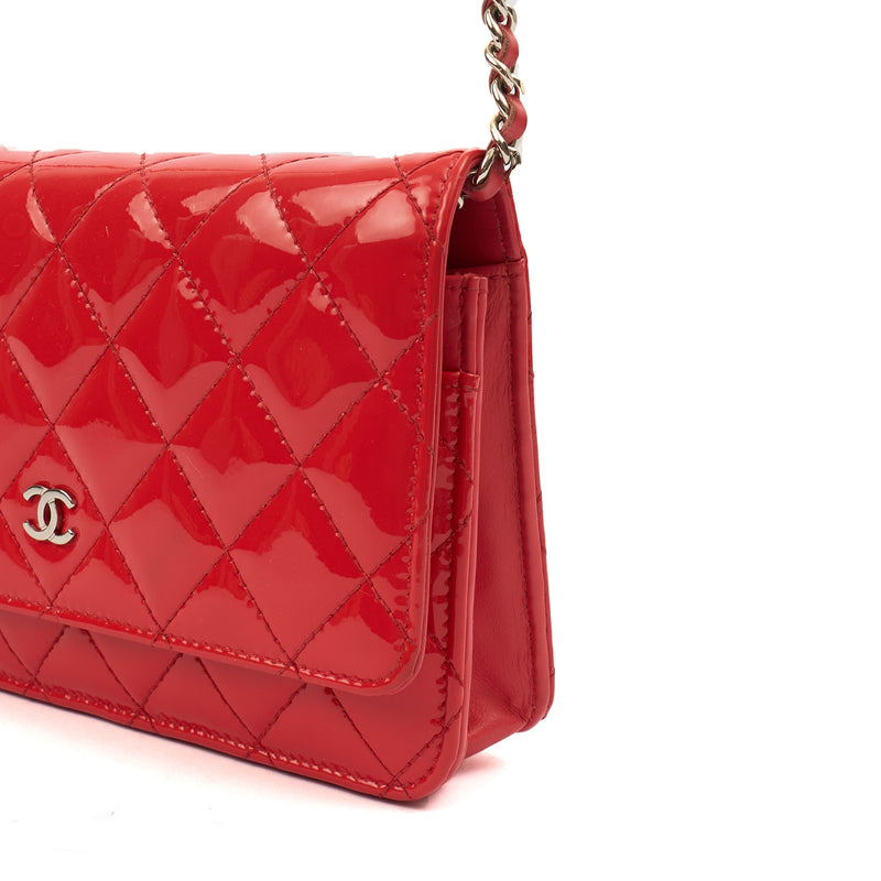 Picture of Chanel Cross Body Wallet on Chain in Red, Patent Leather