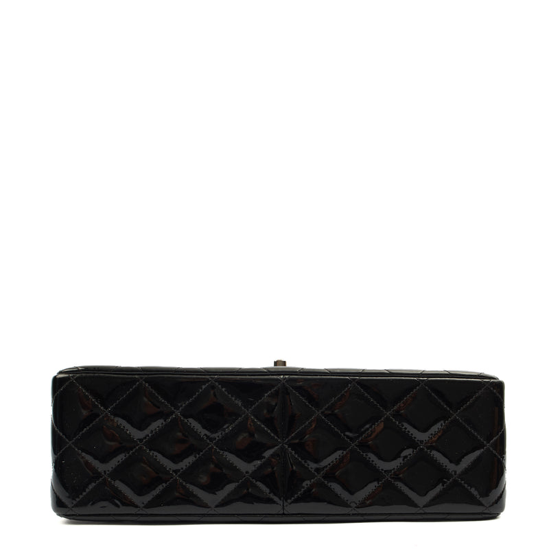 Picture of Chanel Shoulder Bag Classic Double Flap - Medium in Black, Patent Leather