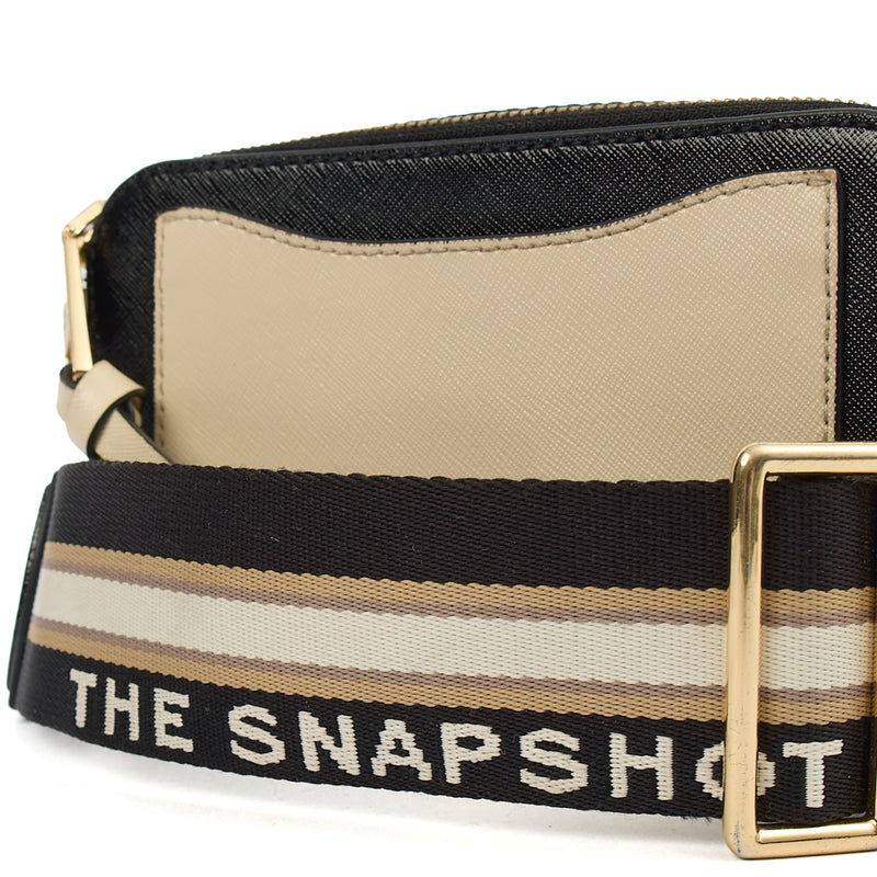 Picture of Marc Jacobs Cross Body Snapshot in cloud white, Leather