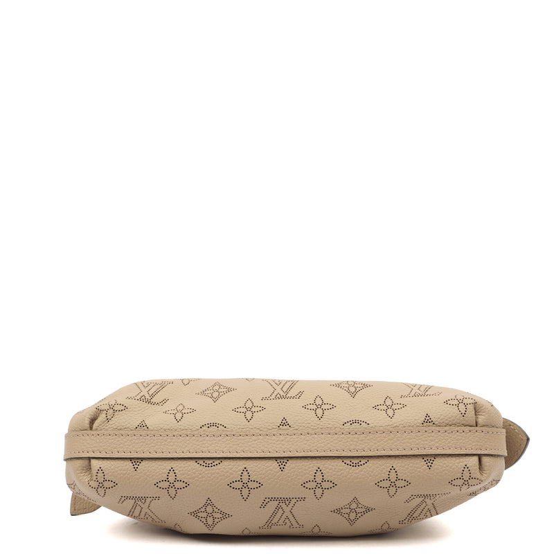 Picture of Louis Vuitton Cross Body Scala Mini Pouch in Creme Beige, Leather