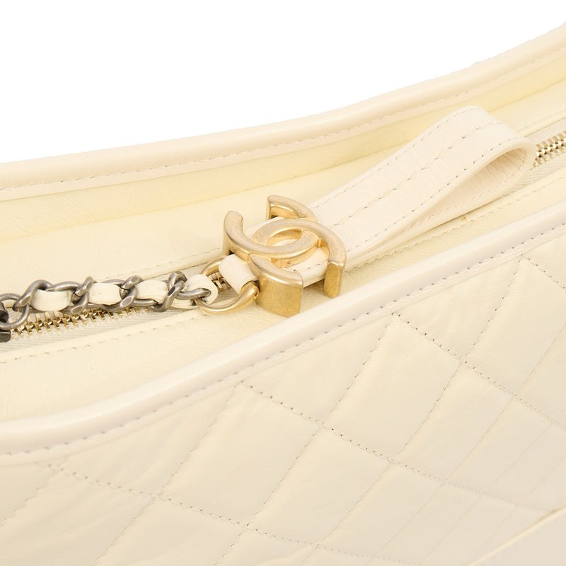 Picture of Chanel Shoulder Bag Gabrielle Hobo - Large in Cream, Leather