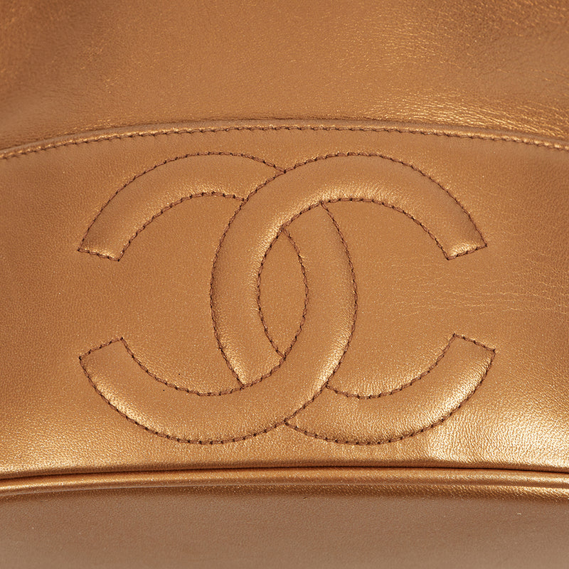 Picture of Chanel Bucket Bag Vintage Bucket Bag in Metallic, Lambskin Leather