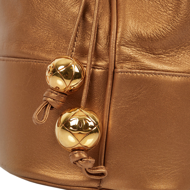 Picture of Chanel Bucket Bag Vintage Bucket Bag in Metallic, Lambskin Leather