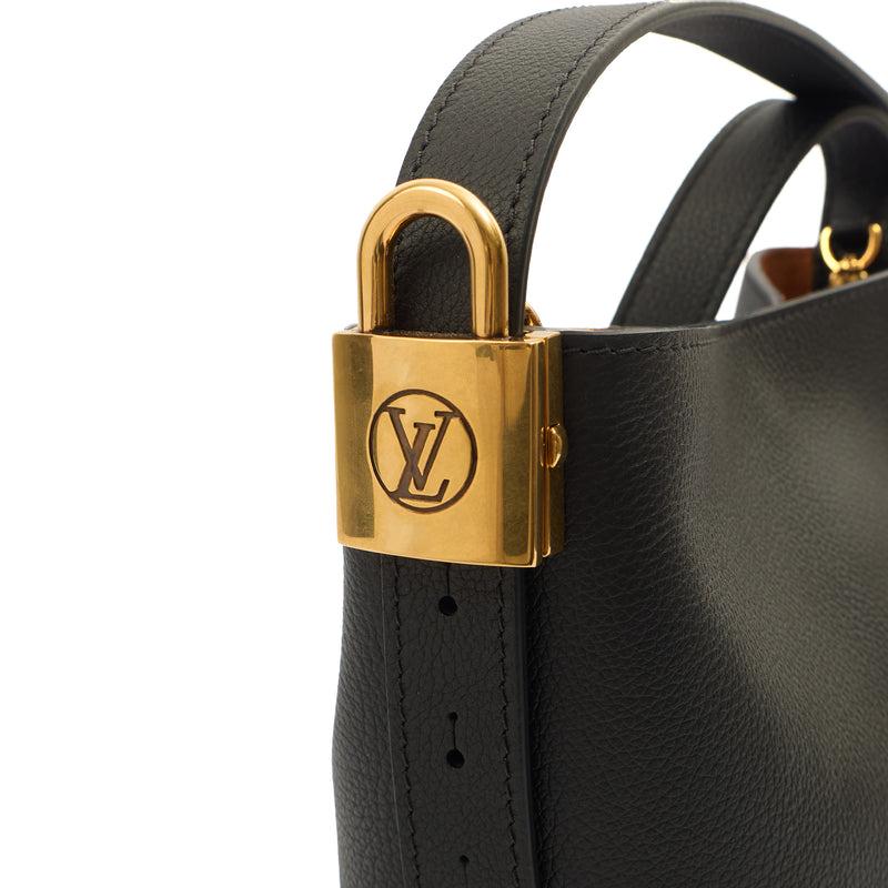 Picture of Louis Vuitton Bucket Bag Low Key in Black, Leather