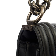 Picture of Chanel Shoulder Bag Boy - New Medium in Black, invalid