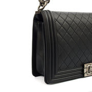 Picture of Chanel Shoulder Bag Boy - New Medium in Black, invalid