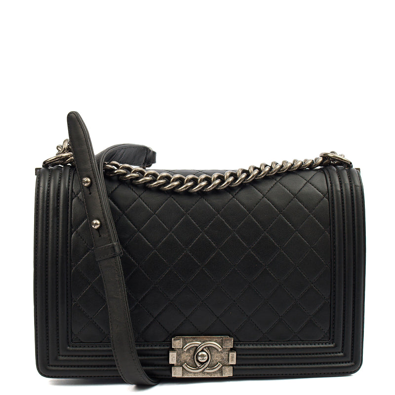 Picture of Chanel Shoulder Bag Boy - New Medium in Black, invalid