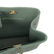 Picture of Chanel Tote Tote in Blue, Caviar Leather
