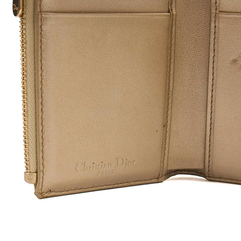 Picture of Christian Dior Wallet Wallet in Metallic, Calfskin