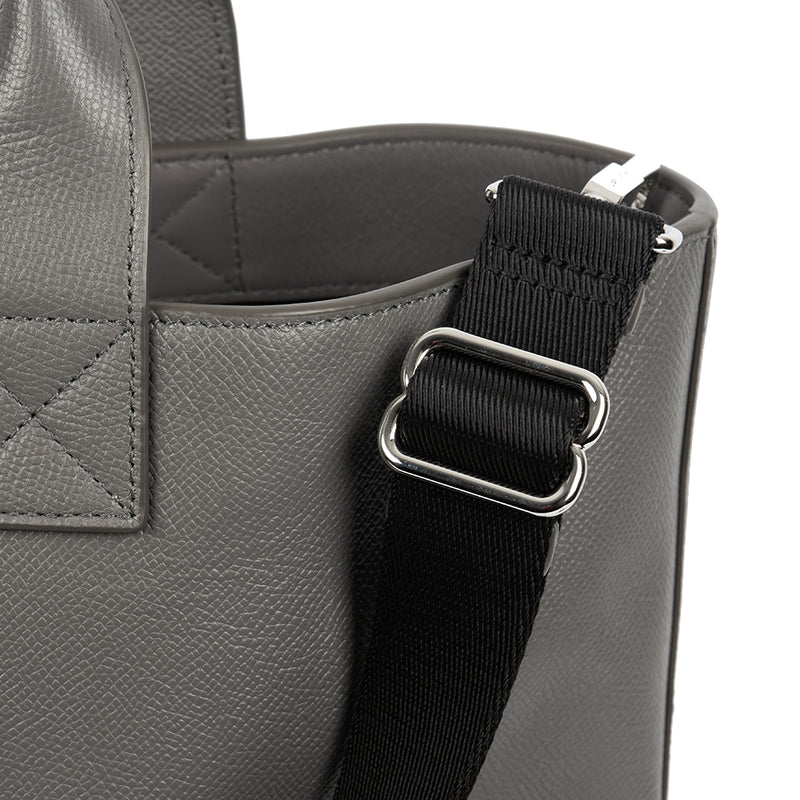 Picture of Burberry Tote in Grey, Leather