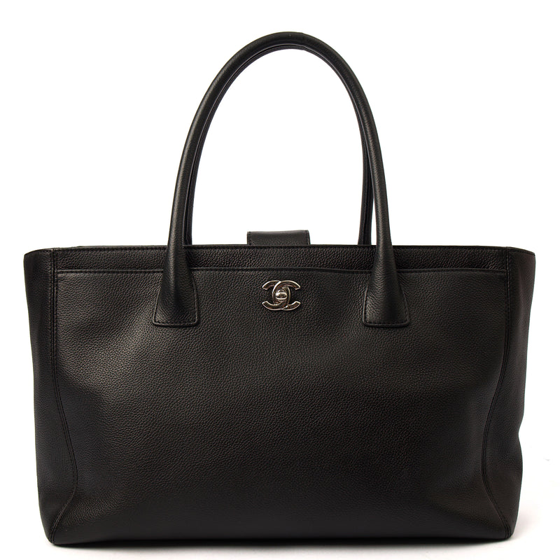Picture of Chanel Tote Executive Cerf Shopper Tote in Black, Calfskin Leather