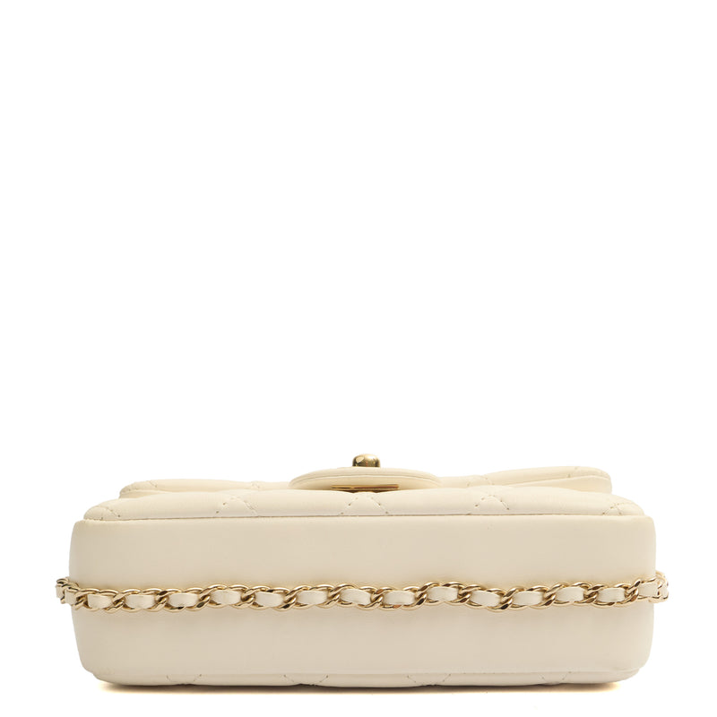 Picture of Chanel Cross Body Flap Bag in White, Lambskin Leather