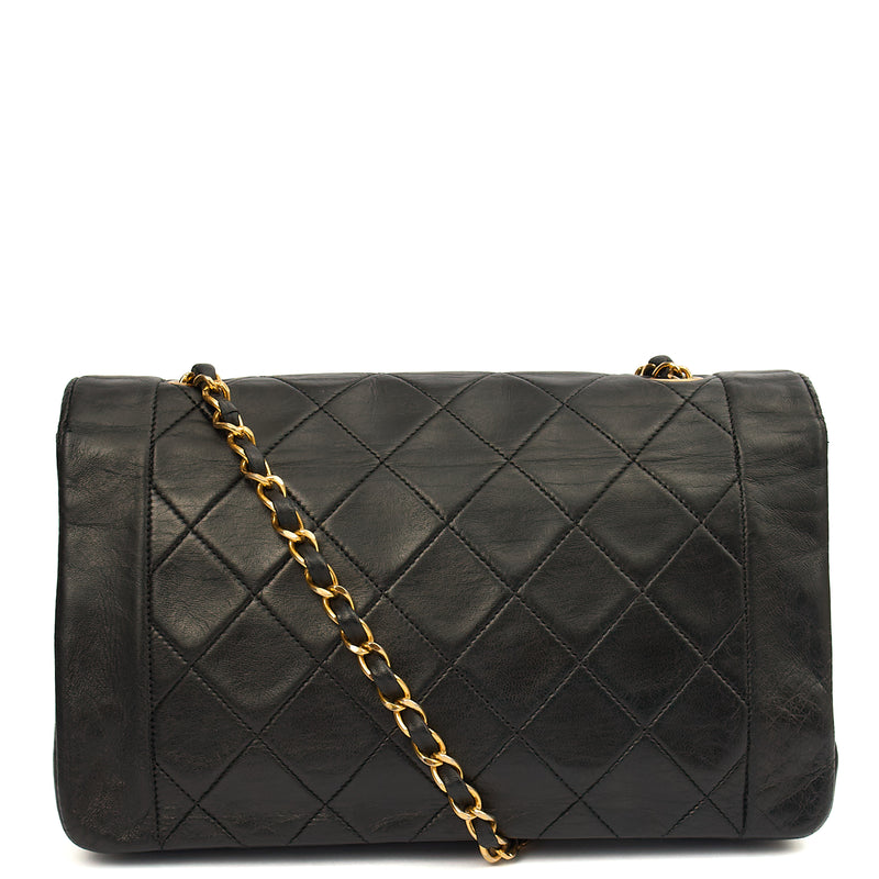 Picture of Chanel Shoulder Bag Diana - Medium in Black, Lambskin Leather
