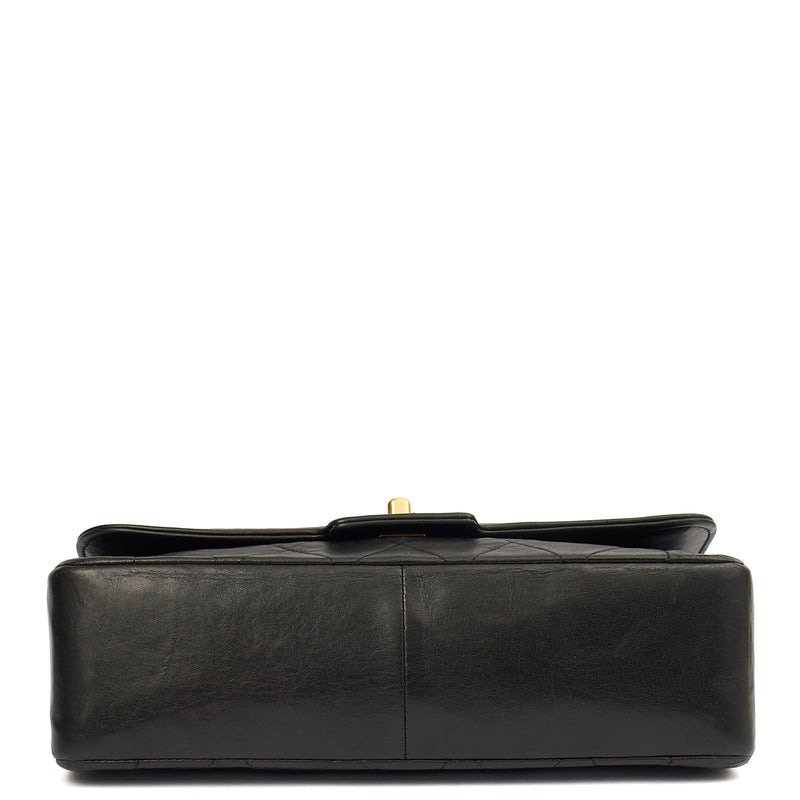 Picture of Chanel Shoulder Bag Diana - Medium in Black, Lambskin Leather