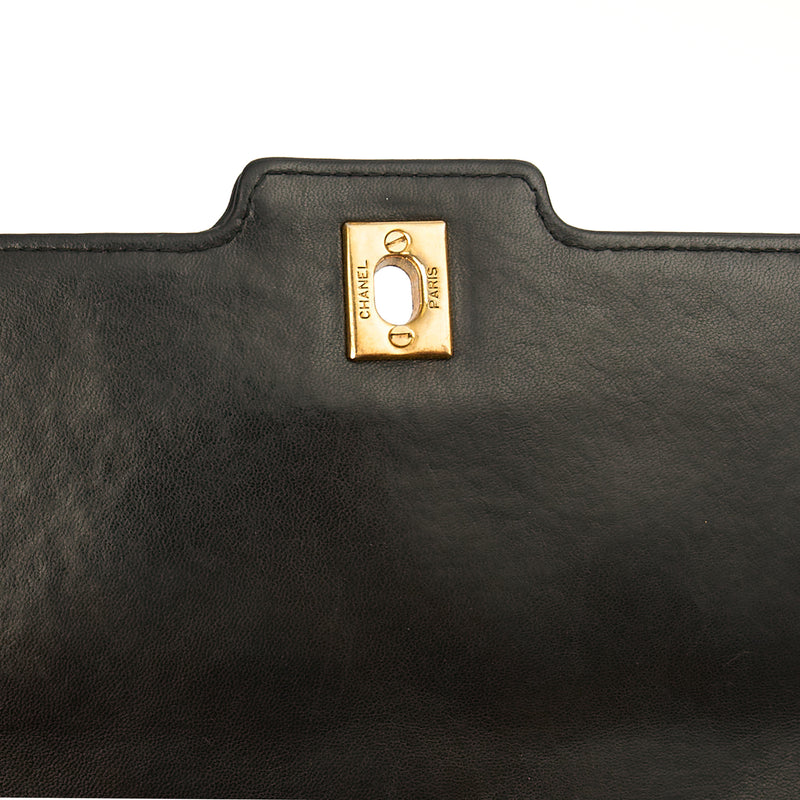 Picture of Chanel Shoulder Bag Diana - Medium in Black, Lambskin Leather