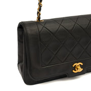 Picture of Chanel Shoulder Bag Diana - Medium in Black, Lambskin Leather