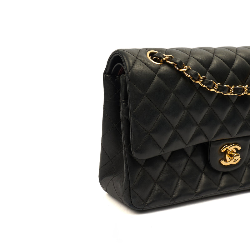 Picture of Chanel Shoulder Bag Classic Double Flap - Medium in Black, Lambskin Leather