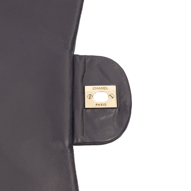 Picture of Chanel Shoulder Bag Classic Single Flap - Maxi in Purple, Patent Leather