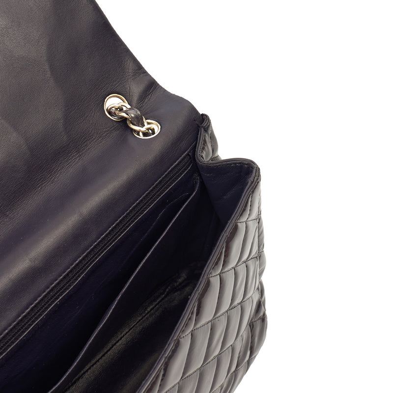 Picture of Chanel Shoulder Bag Classic Single Flap - Maxi in Purple, Patent Leather