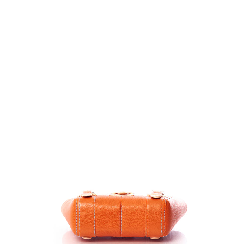 Picture of Loewe Vintage Shoulder Bag in Orange, Leather
