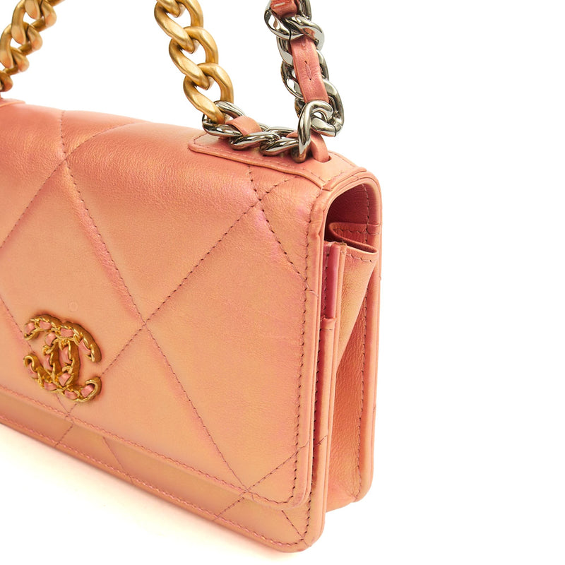 Picture of Chanel Cross Body Chanel 19 Wallet On Chain in Pink, Calfskin Leather