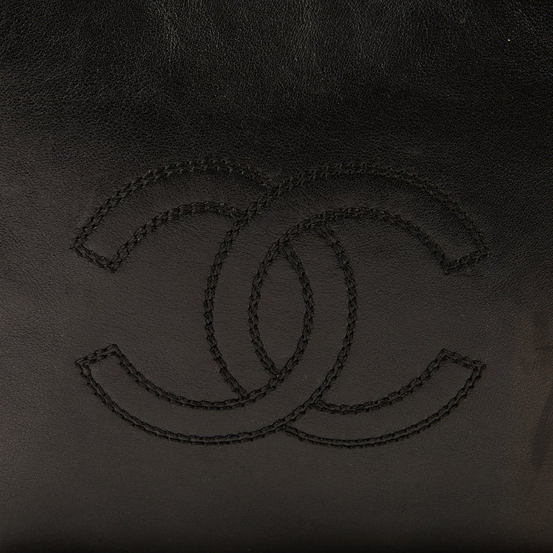 Picture of Chanel Tote Tote in Black, Calfskin Leather