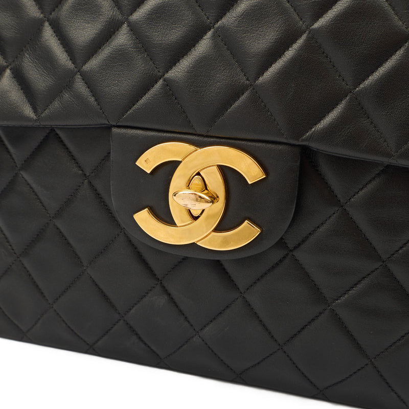 Picture of Chanel Shoulder Bag Maxi Jumbo XL in Black, Lambskin Leather