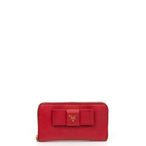 Prada Handbags 101: A Guide to Shopping Their Iconic Bags | British Vogue