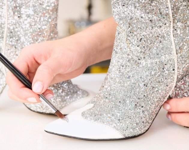 fix the toes of your shoes at the handbag clinic