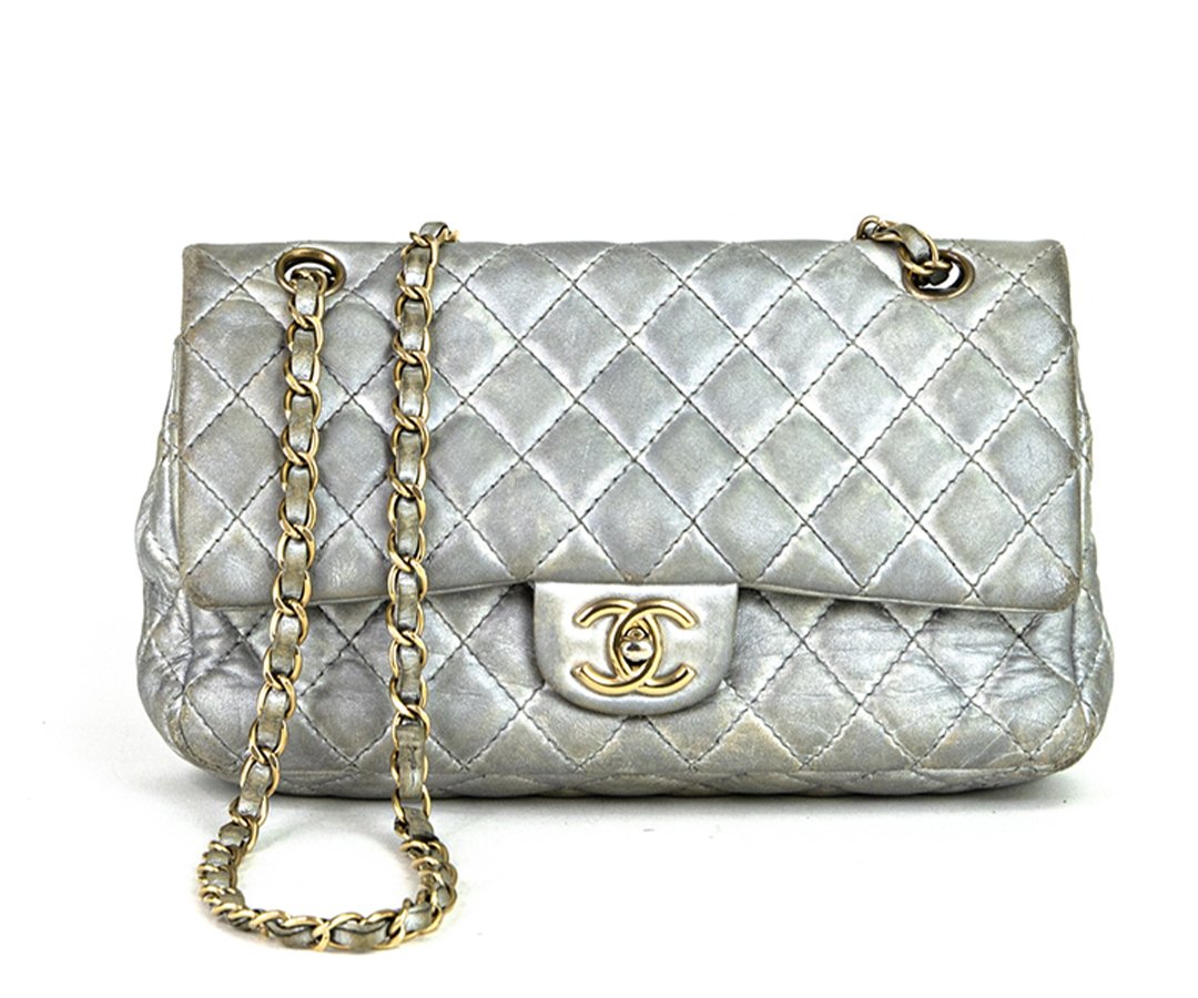 BNIB Chanel Caviar Silver Rhw Small Wallet card holder Luxury Bags   Wallets on Carousell